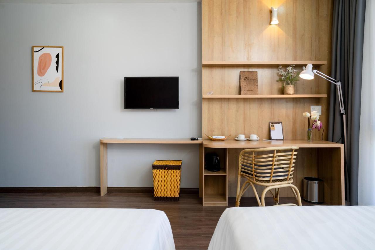Sline Hotel Hue Esterno foto